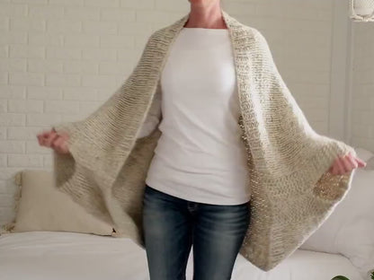 🧶The "I Can't Believe I Made This" Cozy Shrug Pattern